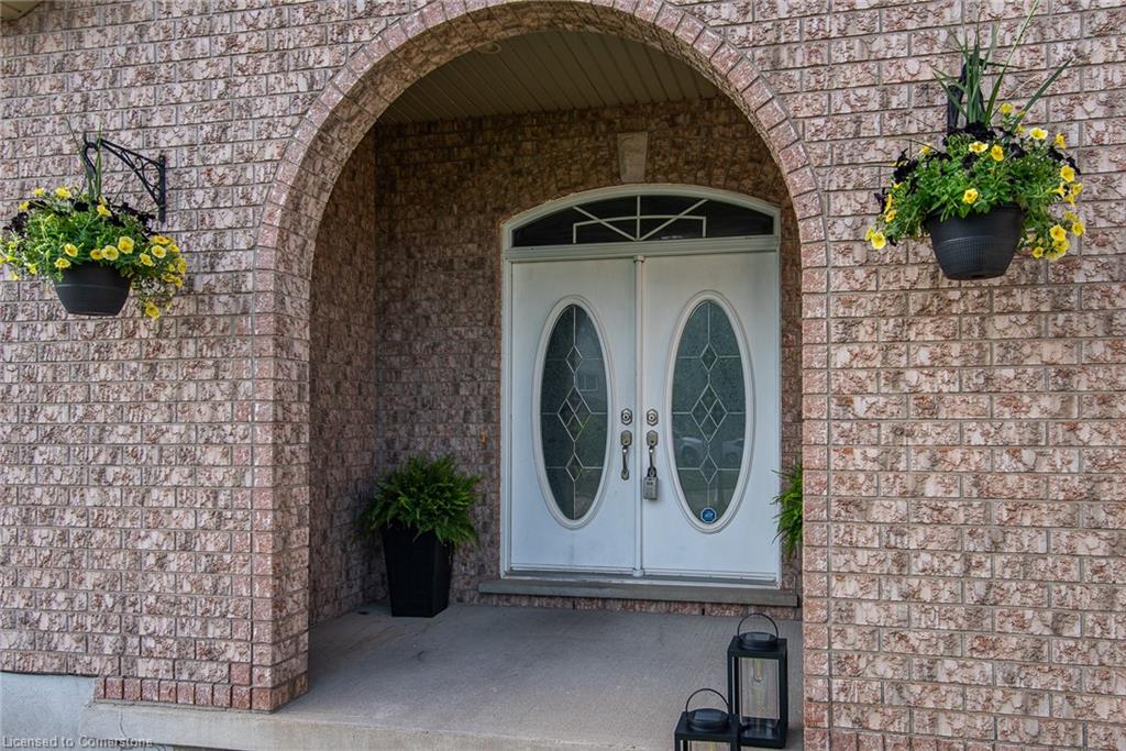 35 Yarrow Court Property Photo 2