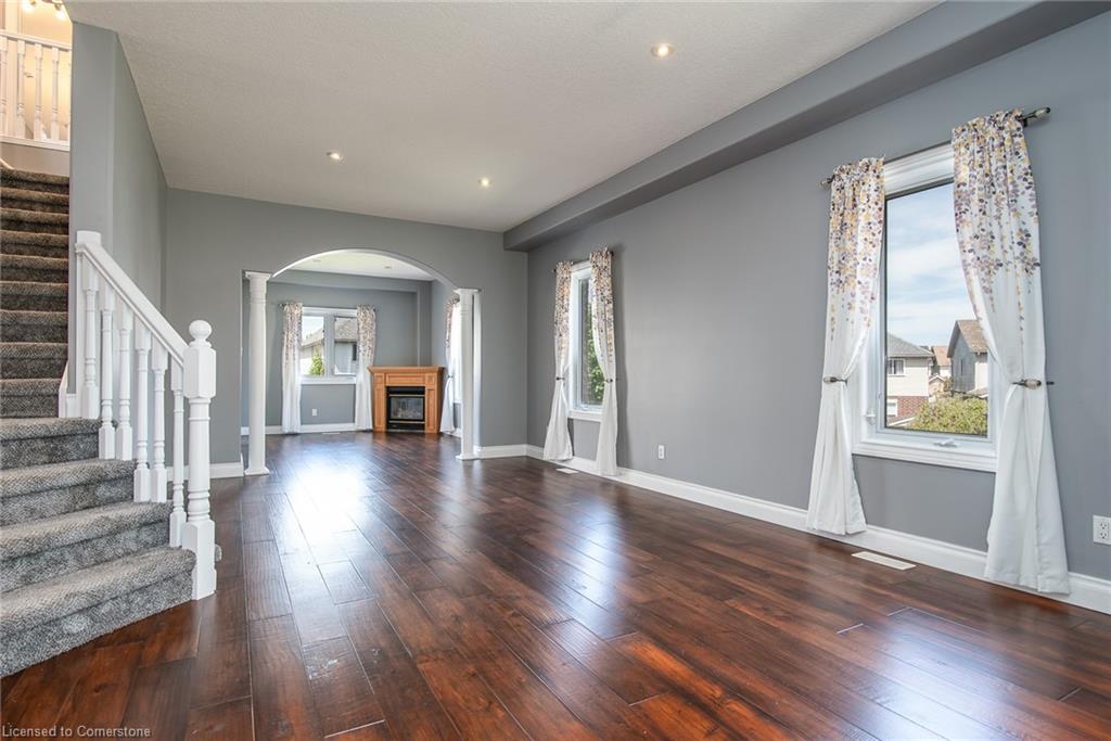 35 Yarrow Court Property Photo 5