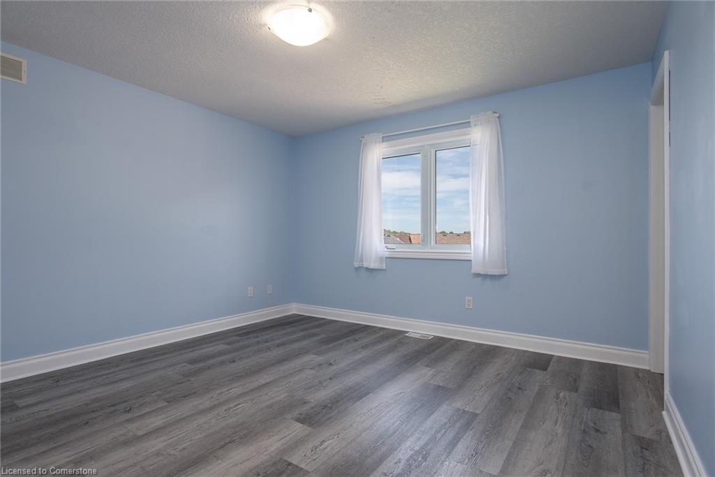 35 Yarrow Court Property Photo 23