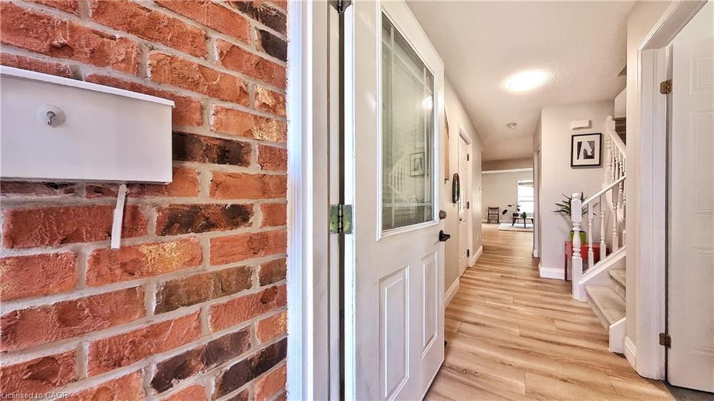 470 Annapolis Court Property Photo 3