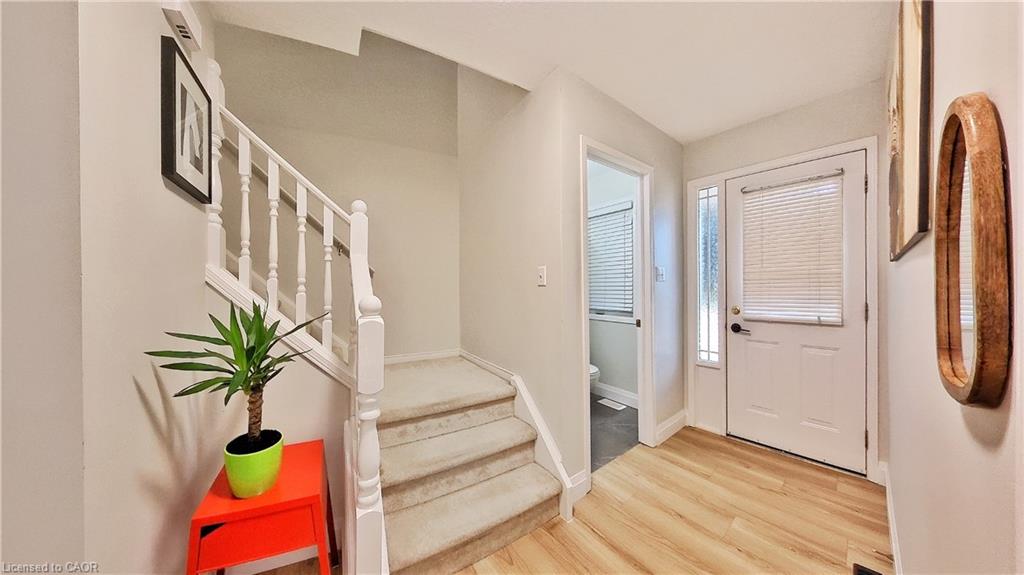 470 Annapolis Court Property Photo 5