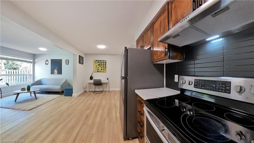 470 Annapolis Court Property Photo 17