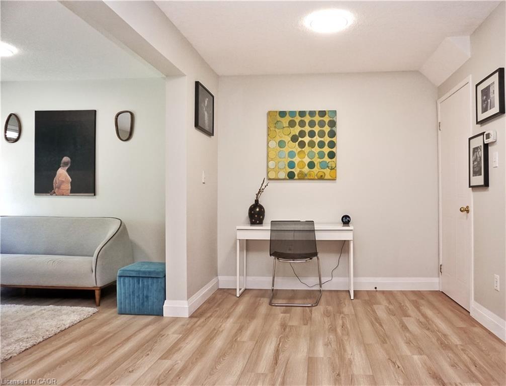 470 Annapolis Court Property Photo 23