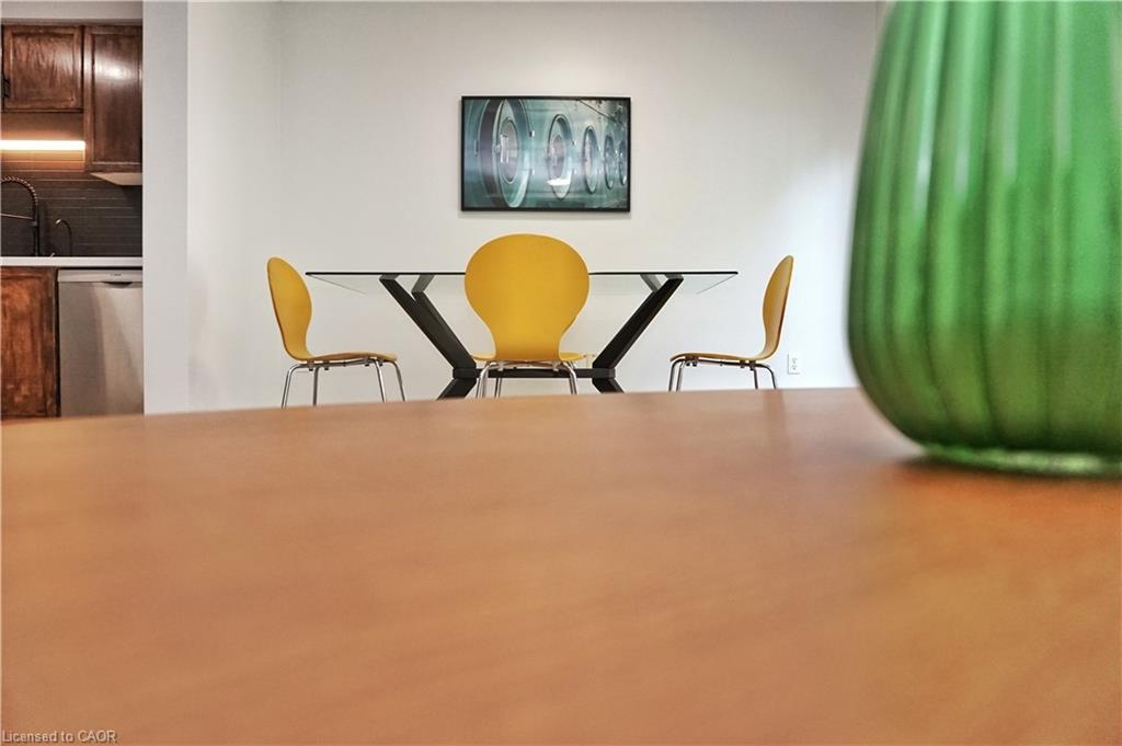 470 Annapolis Court Property Photo 31