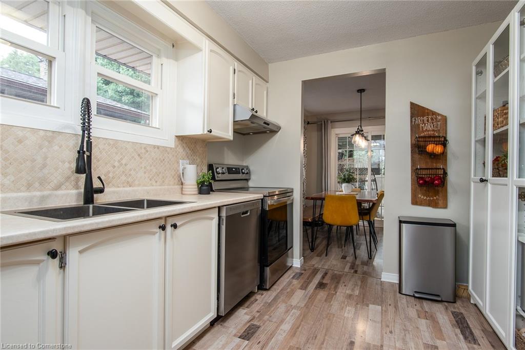8 Byton Lane Property Photo 15