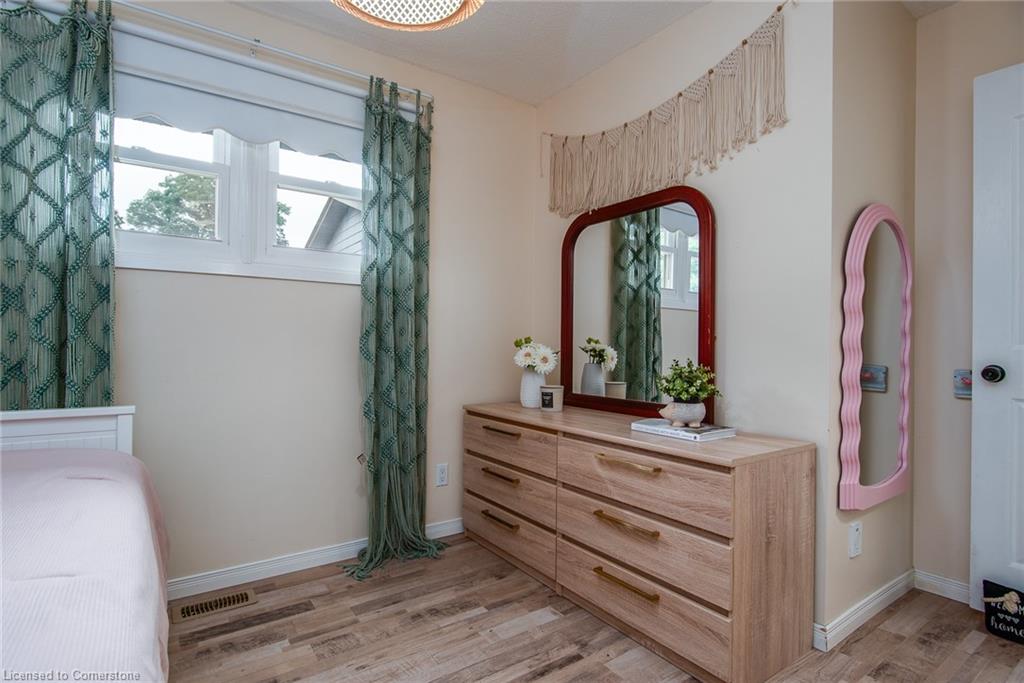 8 Byton Lane Property Photo 23