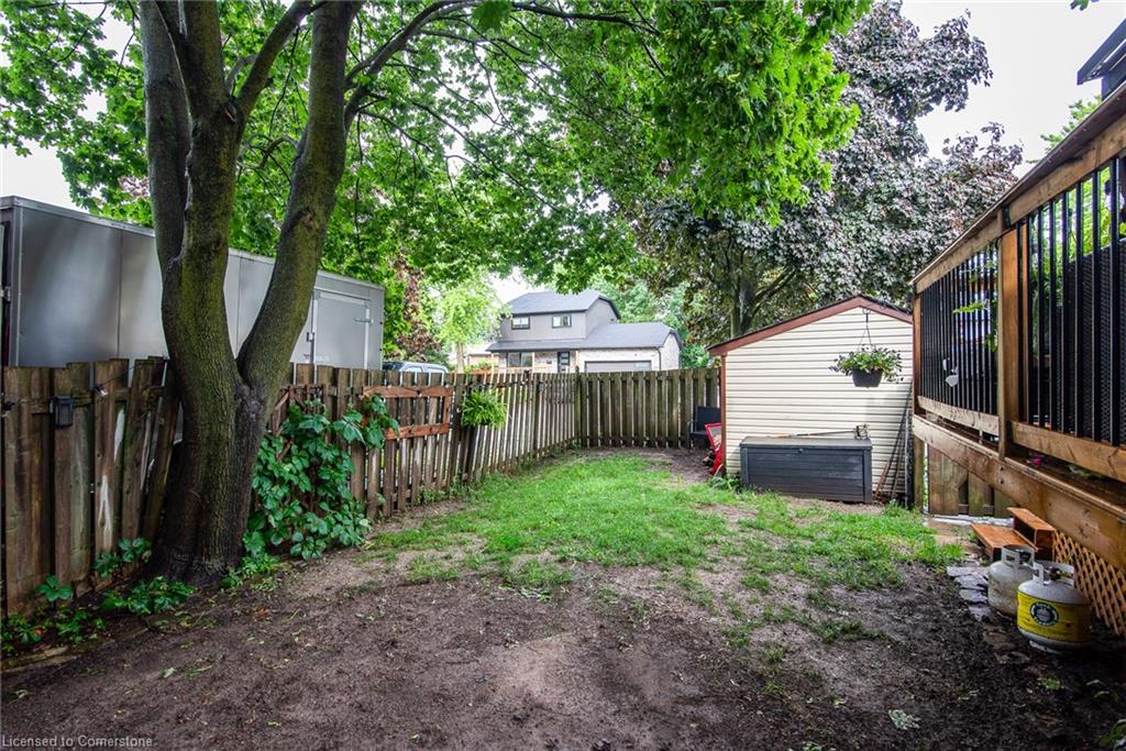 8 Byton Lane Property Photo 28