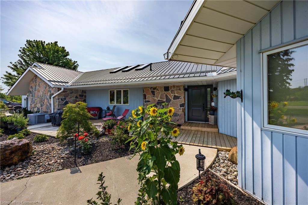 599 Cockshutt Road Property Photo 12
