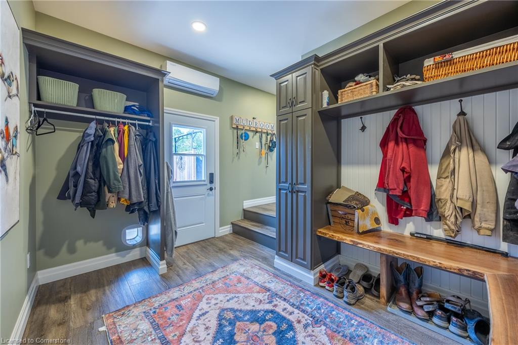 599 Cockshutt Road Property Photo 24