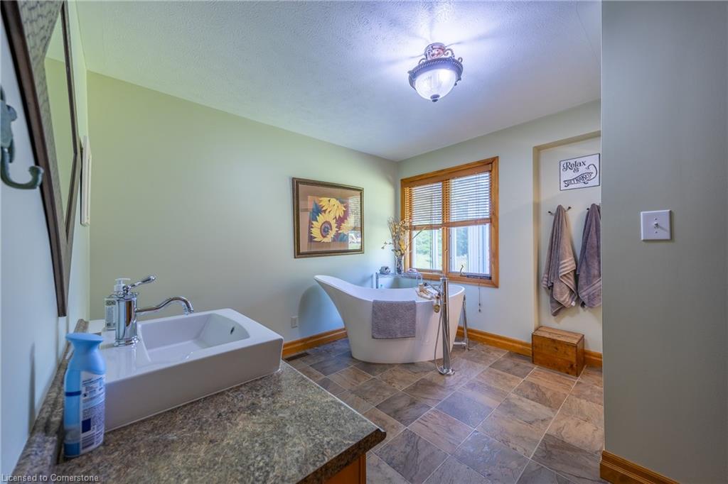 599 Cockshutt Road Property Photo 28
