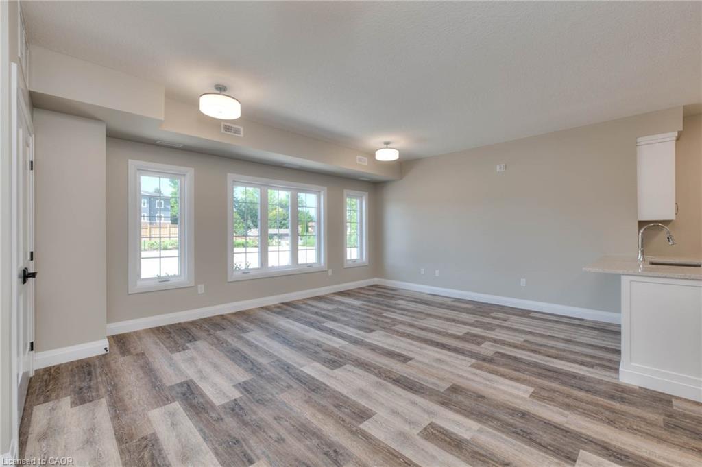 2-33 Murray Court Property Photo 12