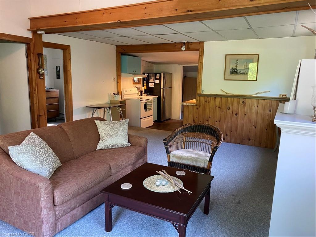 221 Tiny Beaches Road S Property Photo 3