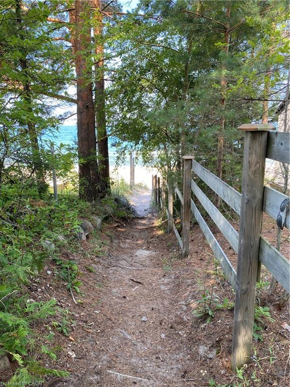 221 Tiny Beaches Road S Property Photo 16