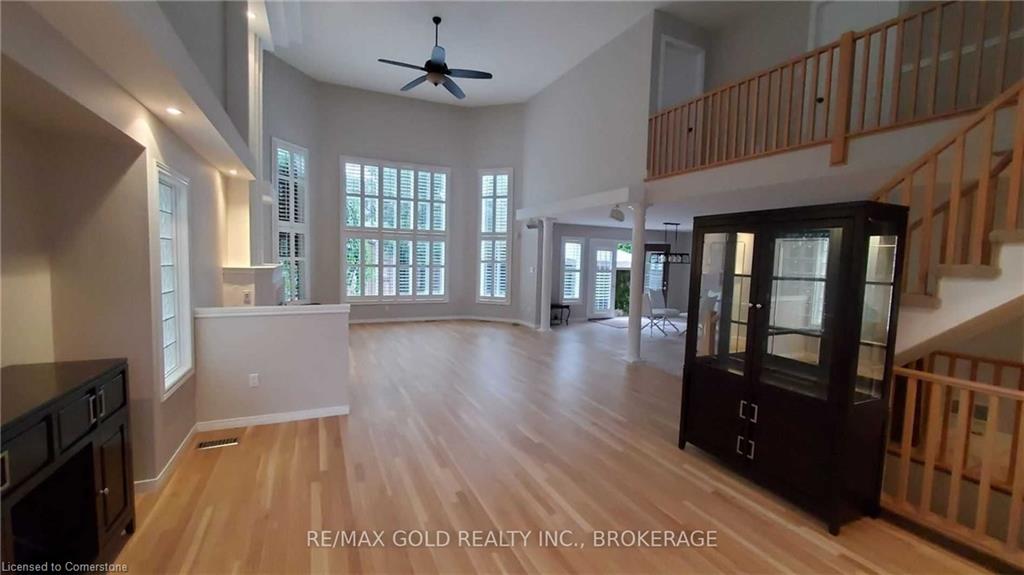 79 Surrey Drive Property Photo 6