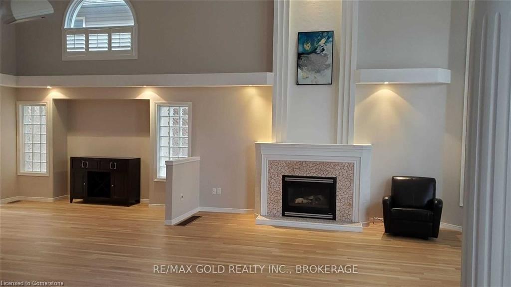 79 Surrey Drive Property Photo 9