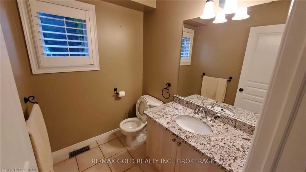 79 Surrey Drive Property Photo 12