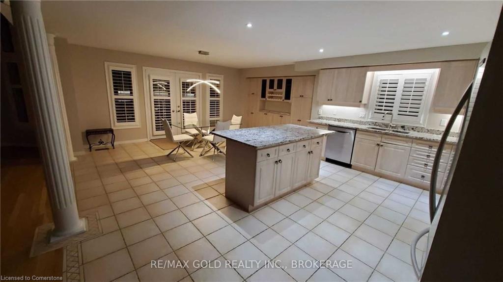 79 Surrey Drive Property Photo 14