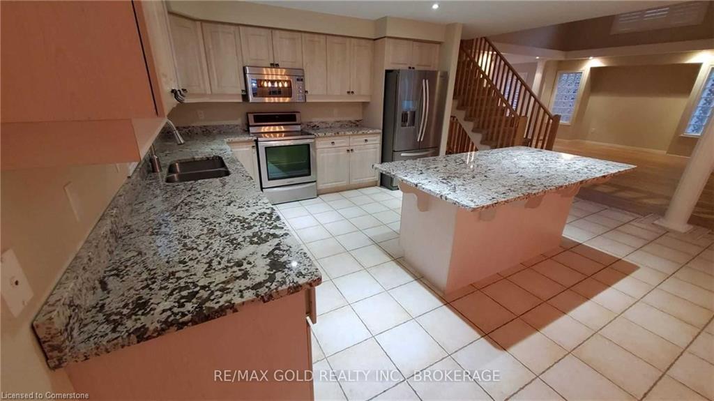 79 Surrey Drive Property Photo 15