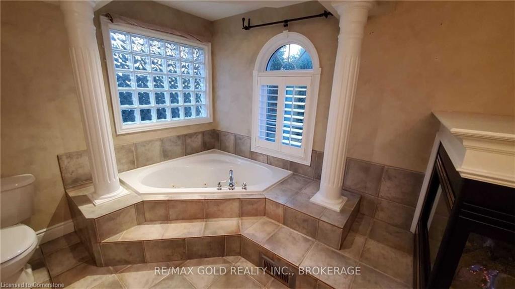 79 Surrey Drive Property Photo 27