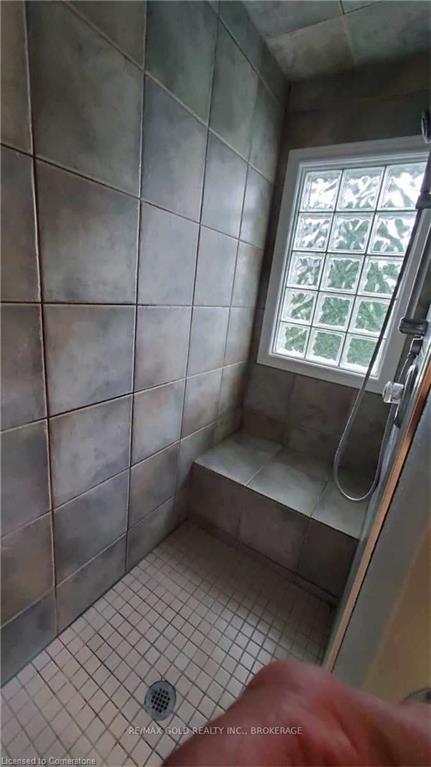 79 Surrey Drive Property Photo 28