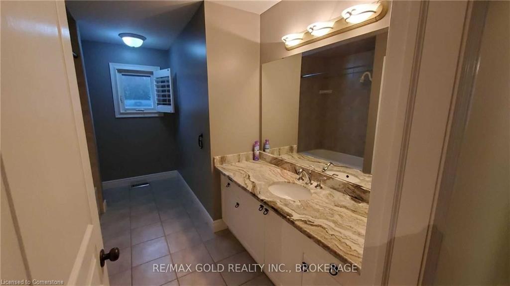 79 Surrey Drive Property Photo 30