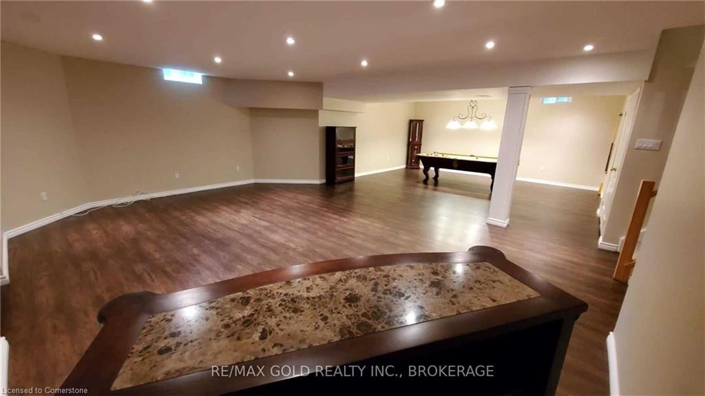 79 Surrey Drive Property Photo 37