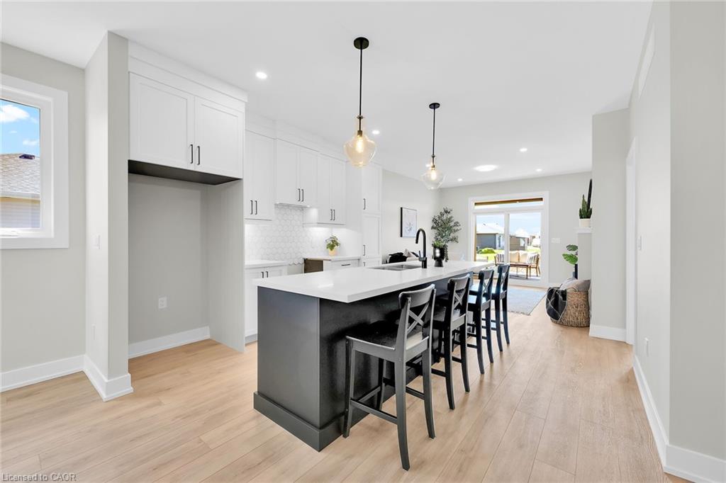 162 Craddock Boulevard Property Photo 6