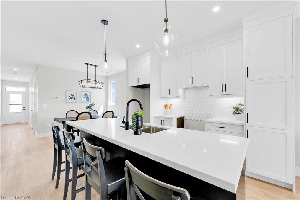 162 Craddock Boulevard Property Photo 8