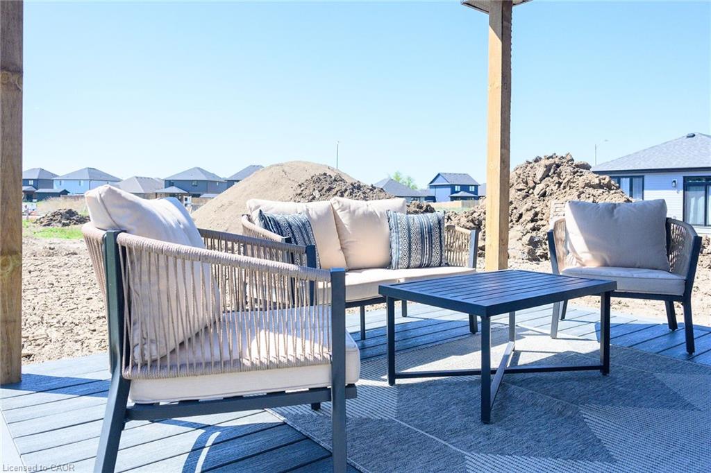 162 Craddock Boulevard Property Photo 42