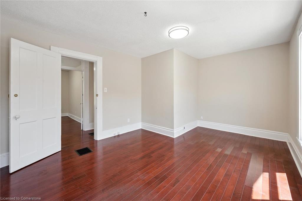 363 Woolwich Street Property Photo 18