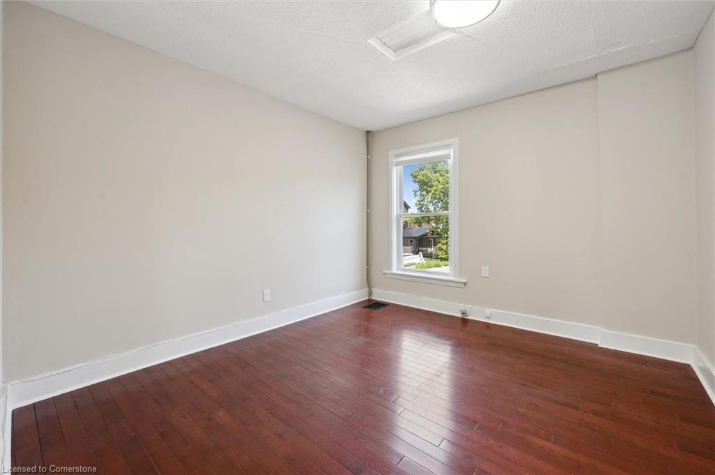 363 Woolwich Street Property Photo 20