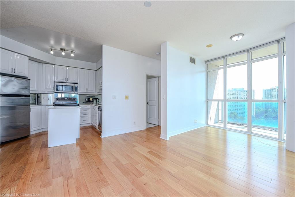 1206-70 Absolute Avenue Property Photo 9