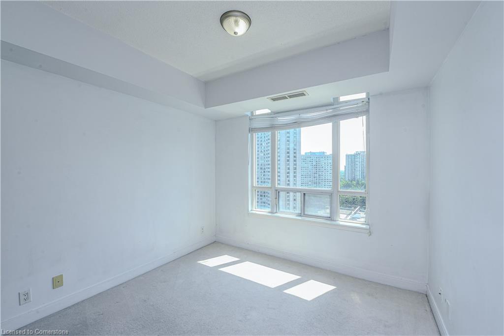 1206-70 Absolute Avenue Property Photo 14