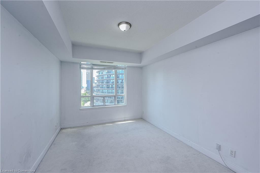 1206-70 Absolute Avenue Property Photo 18