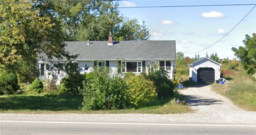 2696 Upper James Street Property Photo 1