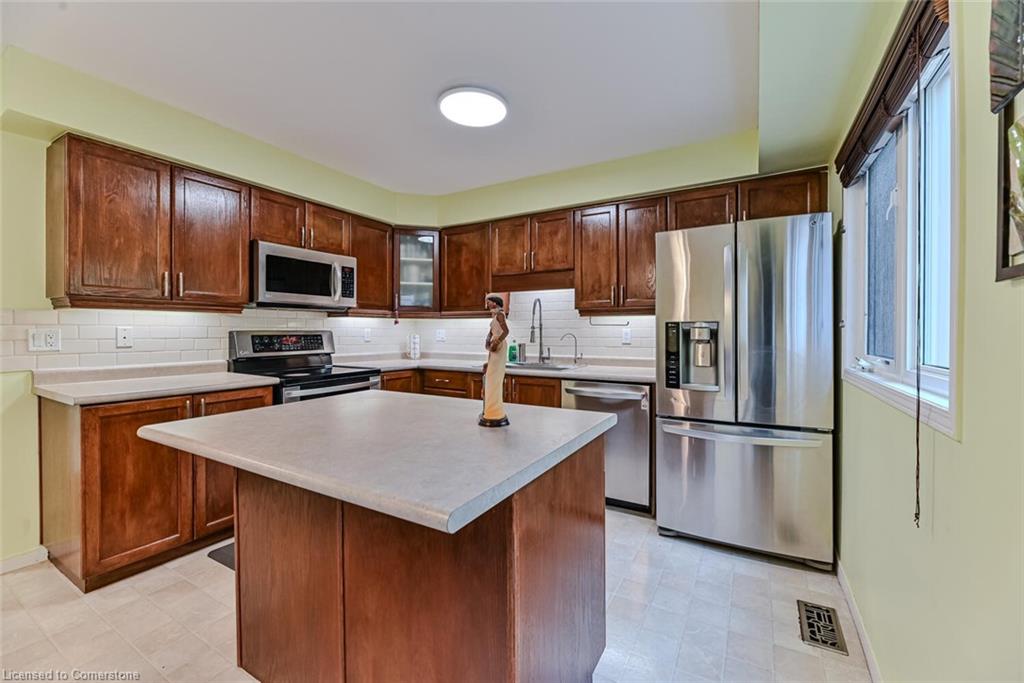 31-110 Activa Avenue Property Photo 9