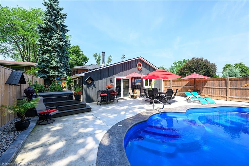 8 Bendamere Drive Property Photo 4