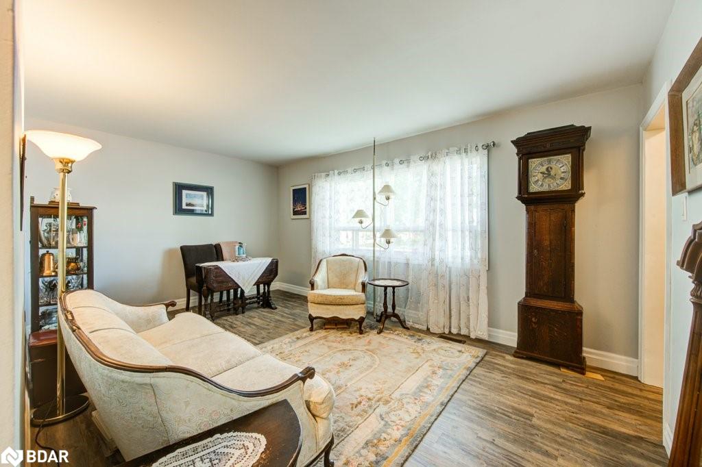 87 Dunkirk Drive Property Photo 5