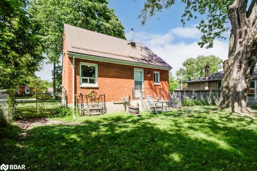 87 Dunkirk Drive Property Photo 33