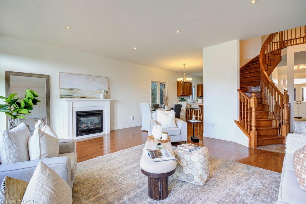 2 Green Gable Place Property Photo 13