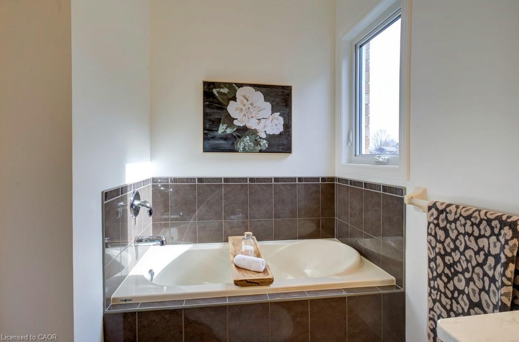 2 Green Gable Place Property Photo 24