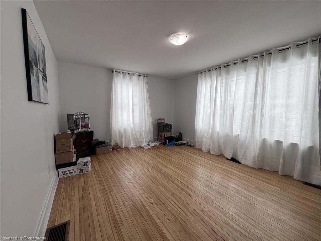 280 King George Road Property Photo 5