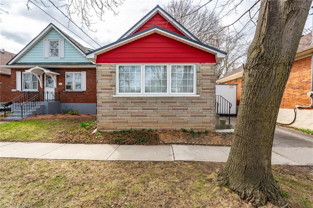 144 Dufferin Street E Property Photo 2