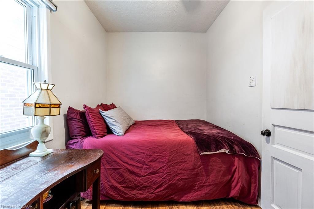 144 Dufferin Street E Property Photo 13