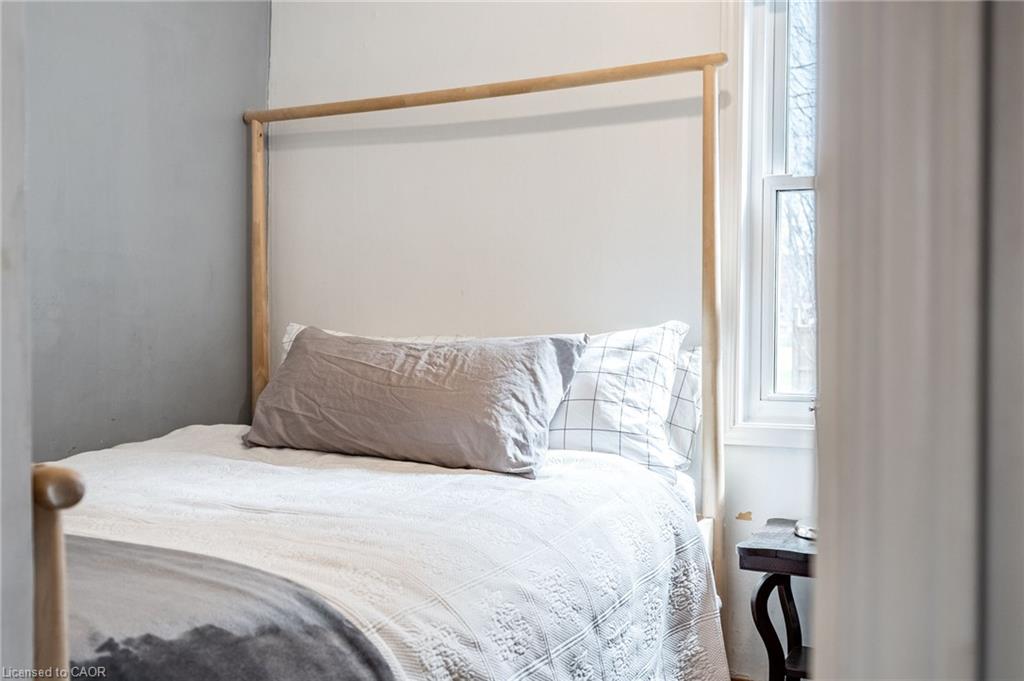 144 Dufferin Street E Property Photo 16