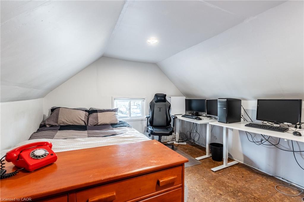 144 Dufferin Street E Property Photo 22