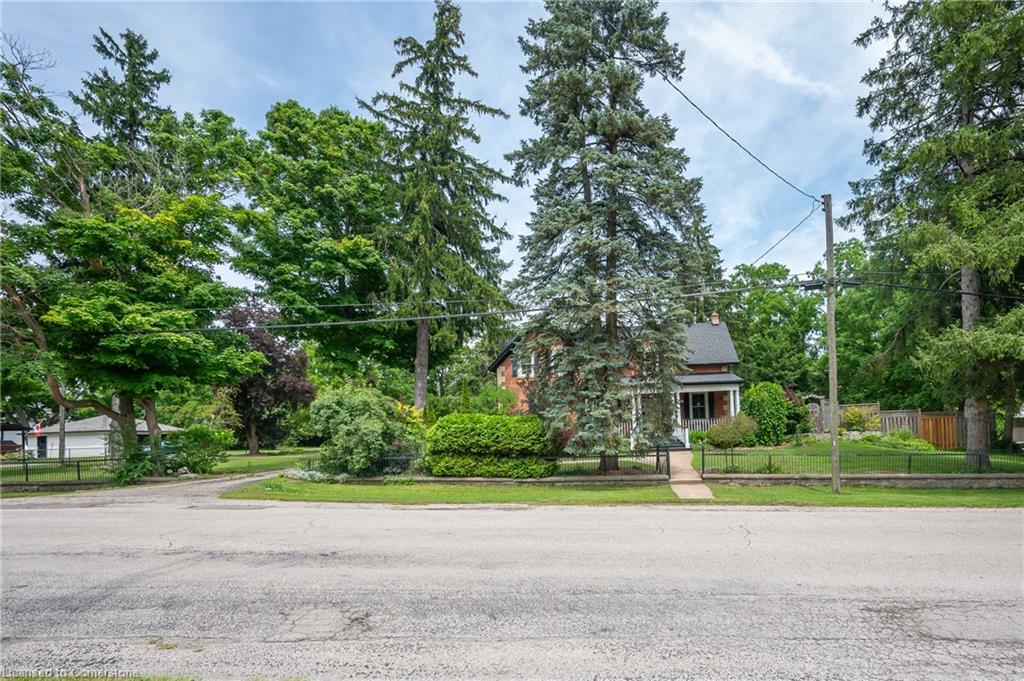 780 Old 8 Highway Property Photo 2