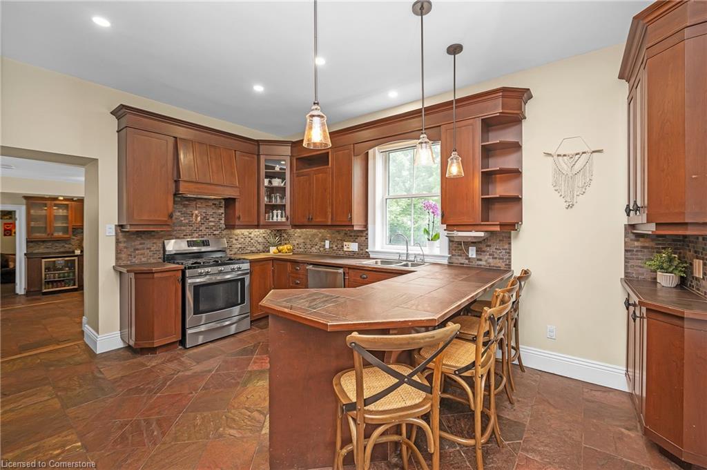 780 Old 8 Highway Property Photo 9