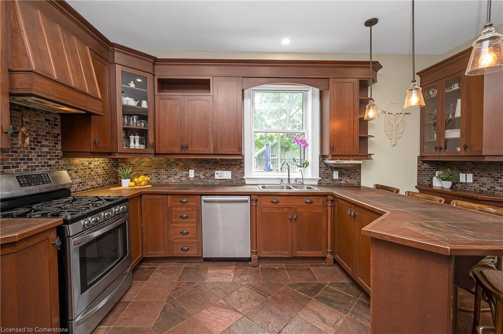 780 Old 8 Highway Property Photo 10