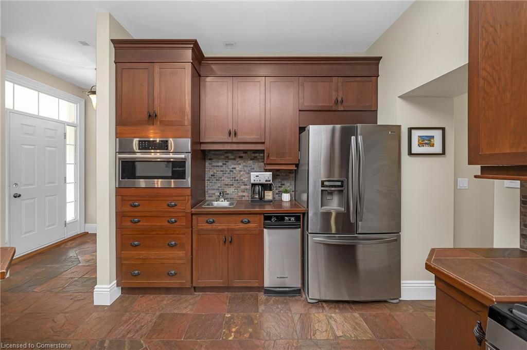 780 Old 8 Highway Property Photo 11